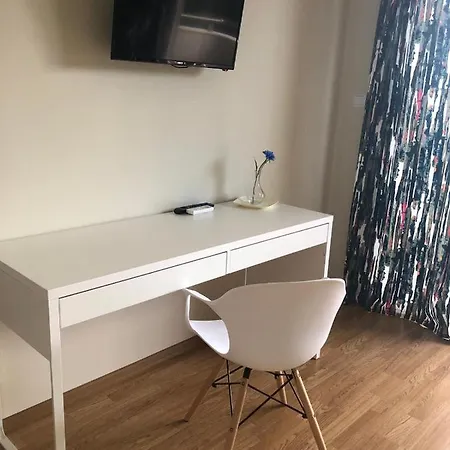 Проживание в семье Casa Angela *